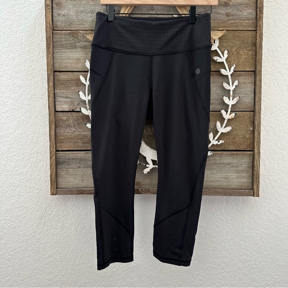 Athleta‎ Stealth Trucool Sculptek X Capri black Leggings Ladies size M - Picture 1 of 9